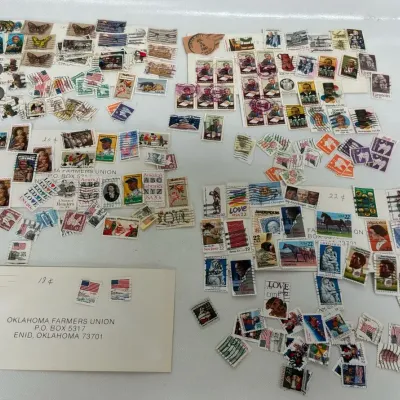 Assorted 13 Cents - 22 Cents Stamps