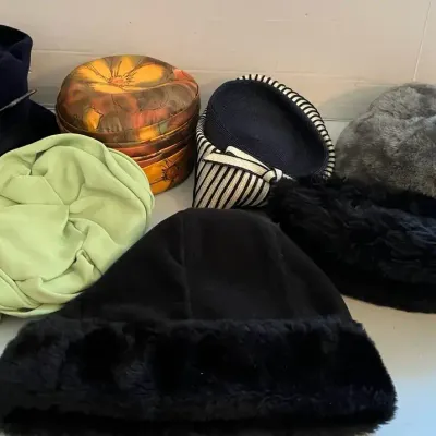 Vintage Ladies Hats(7)