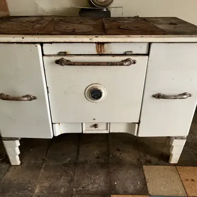 Vintage Gas Stove