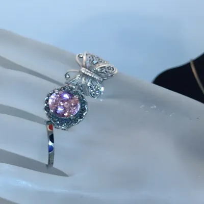 Collection of Sterling Silver Jewelry- Rings, Earrings, Coil Bracelet, Necklace- Approx Total Weight 33 Grams (#9)