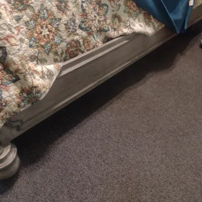 Flexsteel Brand Queen Size Bed Frame Head and Foot Boards with Side Rails (Mattress Not Included)