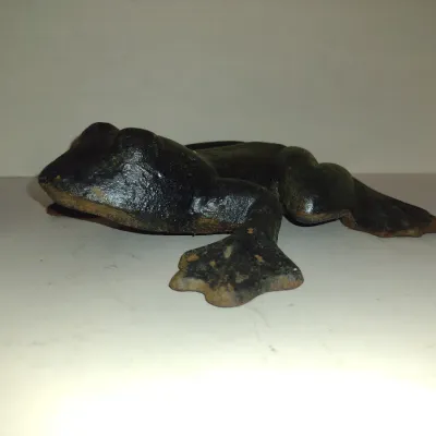 Cast Iron Frog Indoor/Outdoor Decor- Approx 7 1/2" Wide