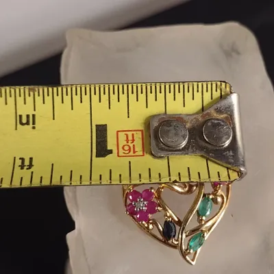10 Karat Yellow Gold and Gemstone Pendant- Approx 2.2 Grams Total Weight (#15)