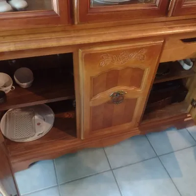 Mahogany China Hutch (No Contents)