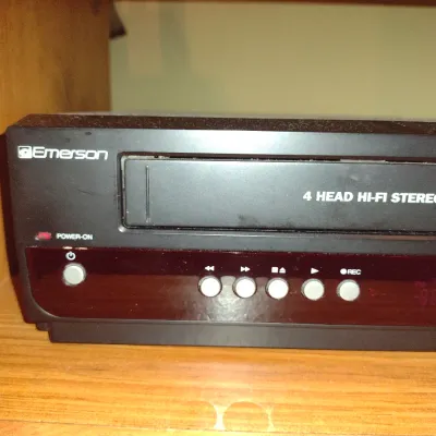 Emerson VHS and DVD Player with Remote