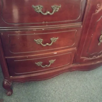 Vintage Bassett Dresser with Three Panel Mirror