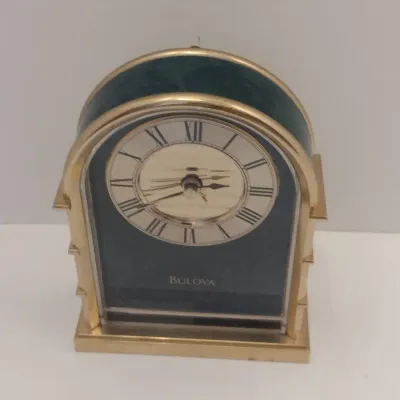 Bulova Battery Operated Table Top Clock- Approx 5" Tall