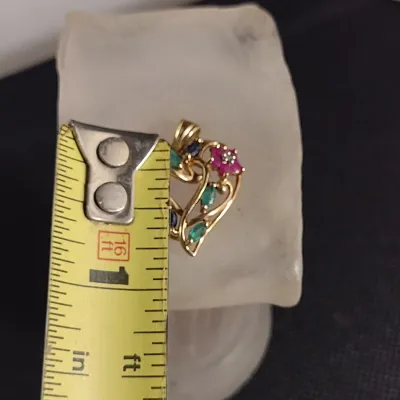 10 Karat Yellow Gold and Gemstone Pendant- Approx 2.2 Grams Total Weight (#15)