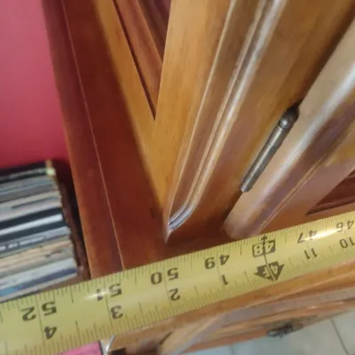 Mahogany China Hutch (No Contents)