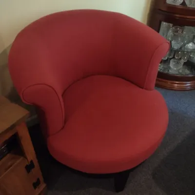 Contemporary Round Swivel Low Profile Barrel Chair