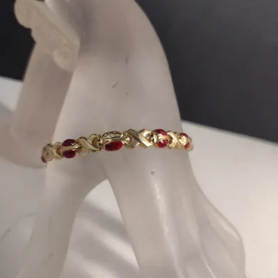 10 Karat Yellow Gold Ladybug Design Bracelet- Approx 7" Long, 4.2 Grams Total Weight (#12)