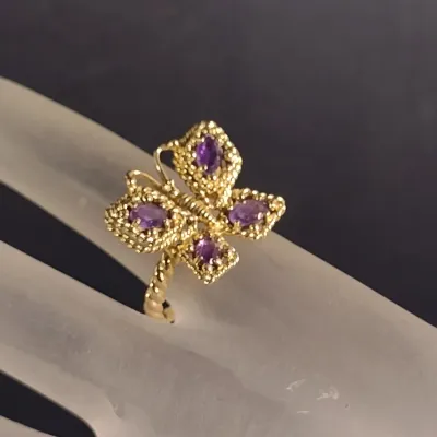 14 Karat Yellow Gold and Amethyst Butterfly Design Ring- Size 6 3/4- Approx 4.8 Grams Total Weight (#17)