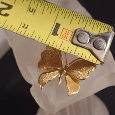 14 Karat Yellow Gold Butterfly Design Brooch- Approx 3.8 Grams Total Weight (#20)