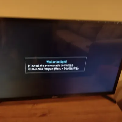 Samsung Smart TV with Remote- Approx 31" Diagonal