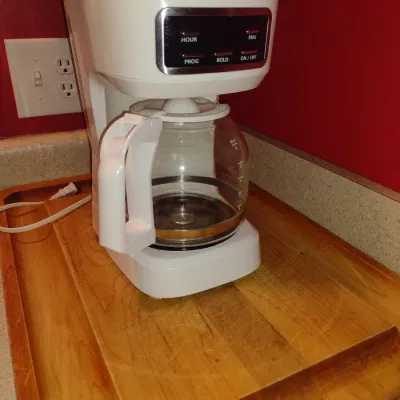 Collection of Kitchen Ware- Glassware, Small Appliances, Bakeware, Cutlery, etc.