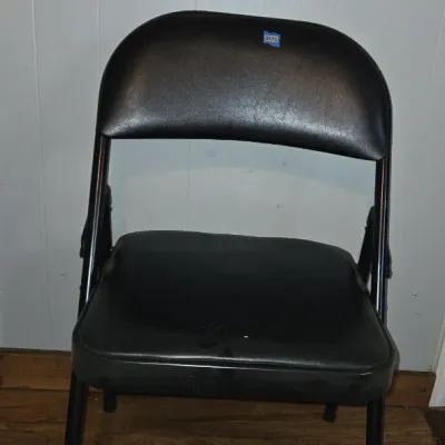 Sale Photo Thumbnail #76: Cushioned seat and back rest