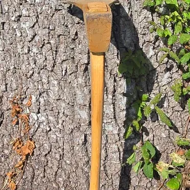Sale Photo Thumbnail #520: Handle is in good condition.