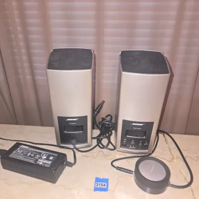 Sale Photo Thumbnail #45: Power supply,  volume controller,  and adaptor to attach to pc with USB-C PORT