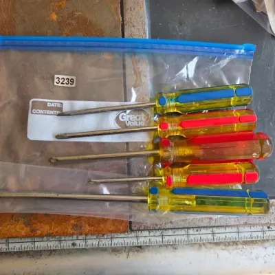 Sale Photo Thumbnail #257: Screwdriver lot