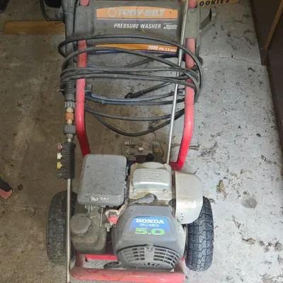 Sale Photo Thumbnail #523: 5 hp with nozzle tips.
Unknown working condition. 
Not tested