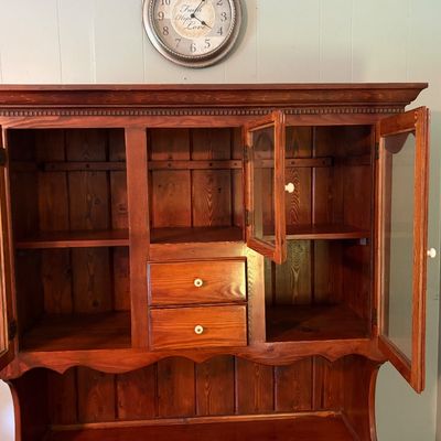Sale Photo Thumbnail #290: Beautiful hutch in excellent condition. Well built.