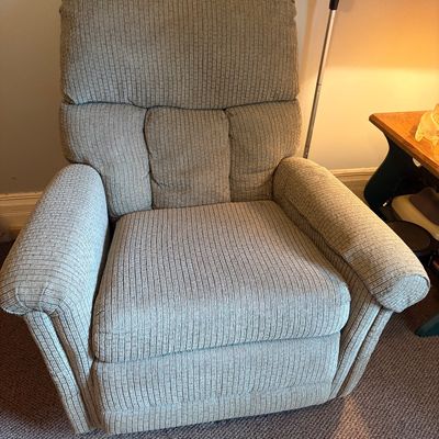Sale Photo Thumbnail #253: Tan recliner in decent condition. Works well.