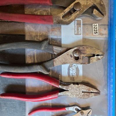Sale Photo Thumbnail #504: Lot includes 4 different pliers.