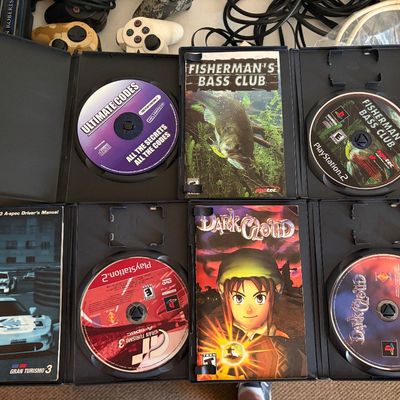 Sale Photo Thumbnail #339: Lot of 4 PS2 games in original cases