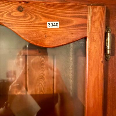 Sale Photo Thumbnail #288: Beautiful hutch in excellent condition. Well built.