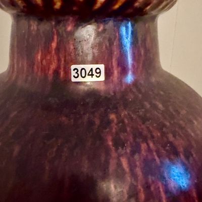 Sale Photo Thumbnail #425: Beautiful ceramic vase in great condition.