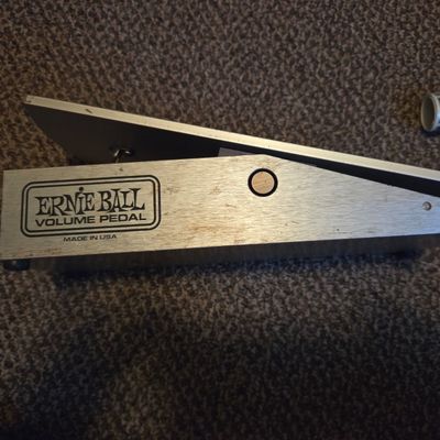 Sale Photo Thumbnail #460: Ernie Ball Volume pedal in great condition.