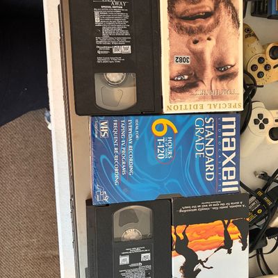 Sale Photo Thumbnail #354: Lot of 3 VCR tapes