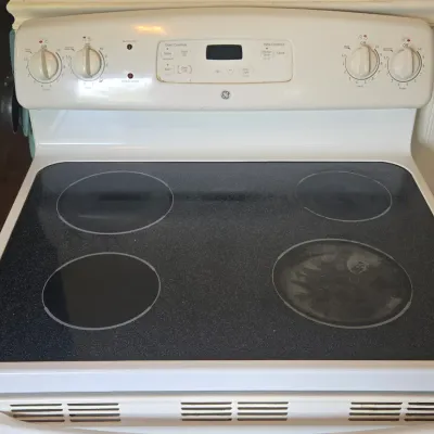 Sale Photo Thumbnail #24: Needs cleaned
Stove to and oven work. 
Selling as is