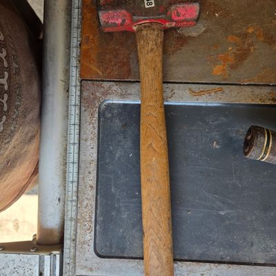 Sale Photo Thumbnail #480: Sledgehammer
