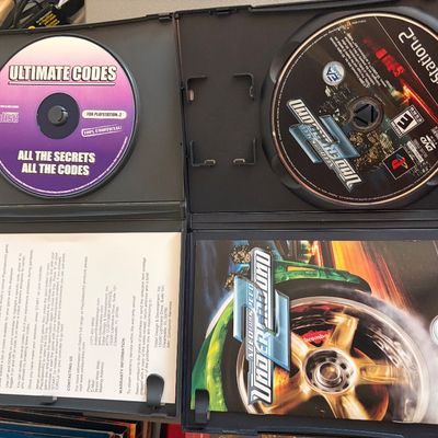 Sale Photo Thumbnail #336: Lot of 4 PS2 games in original cases.