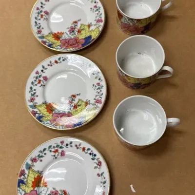 Design Guild Tobacco Leaf 3 Sets Of Teacups And Saucers 