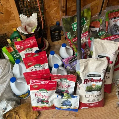 Lot Of Lawn & Garden Supplies 