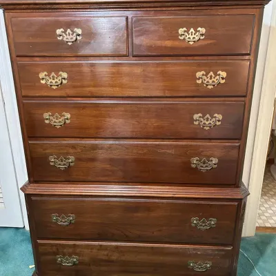 Ethan Allen 7 Drawer Chest On Chest 