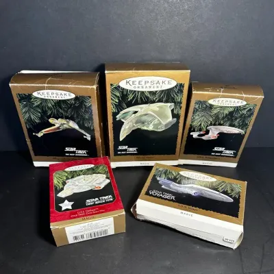 5 Hallmark Star Trek Ornaments In Box