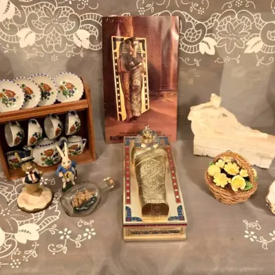 Decor: Spode, Pewter Rabbits, King Tut Cards, Marble Statuary