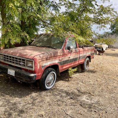 Sale Photo Thumbnail #236: Trucks 