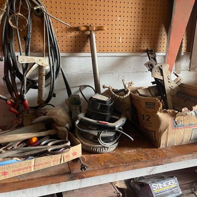 Sale Photo Thumbnail #463: Tools
