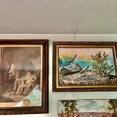 Sale Photo Thumbnail #195: Art 