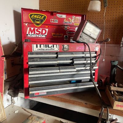 Sale Photo Thumbnail #464: Tools
