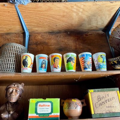 Collectible cups ! Cool people 
