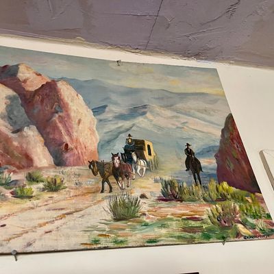Sale Photo Thumbnail #172: Art 