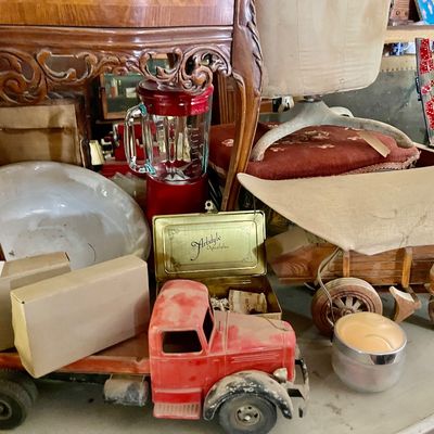 Sale Photo Thumbnail #407: Decor 