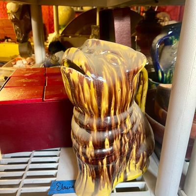 Sale Photo Thumbnail #393: Pottery 