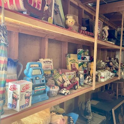 Sale Photo Thumbnail #512: Toys