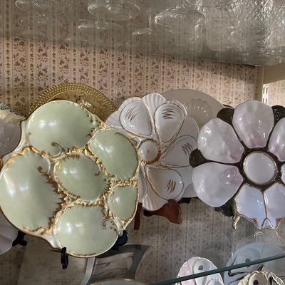 Sale Photo Thumbnail #245: Oyster plates 